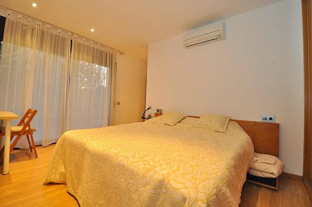 יורט דה מאר Villa Roselles  יורט דה מאר