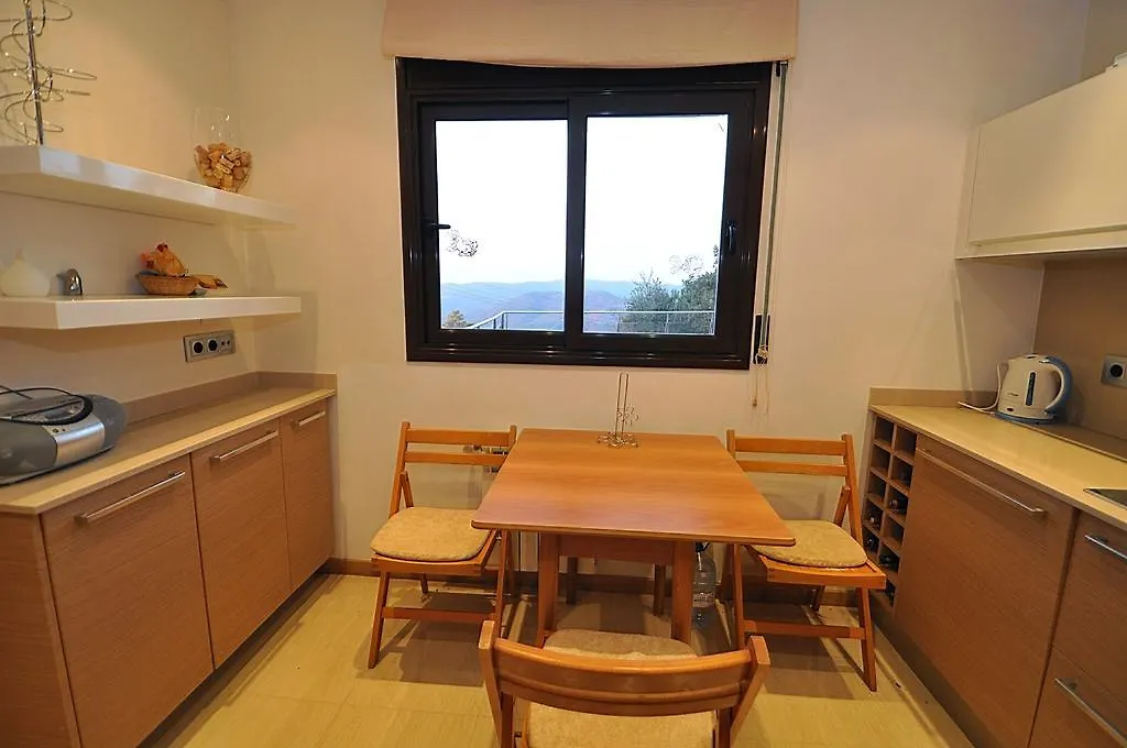 יורט דה מאר Villa Roselles 0*, יורט דה מאר ספרד